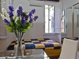 Vicolo Del Piede 31 - Trastevere Hotel Rome